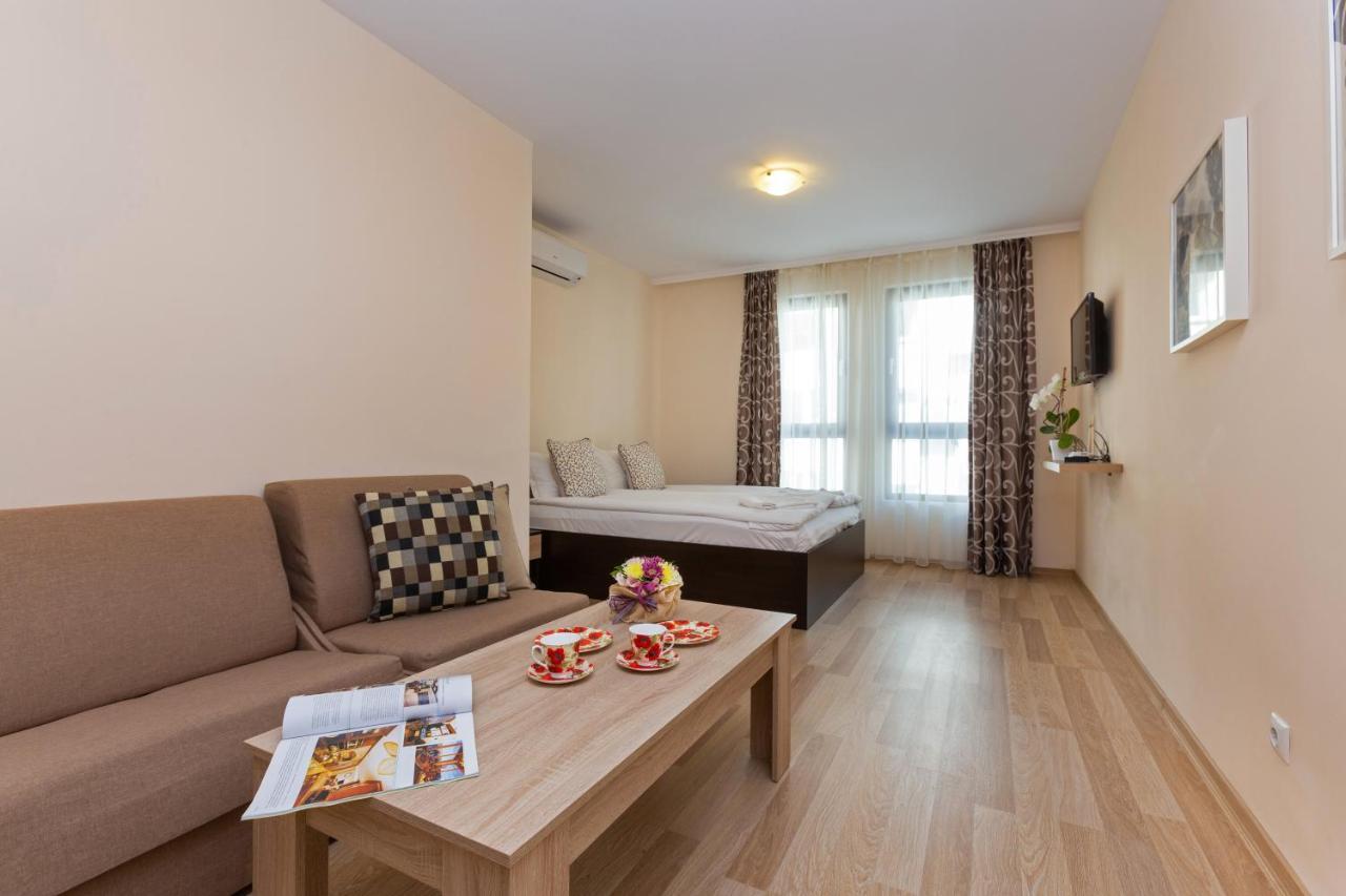 Apartments Flora Burgas City Exterior foto