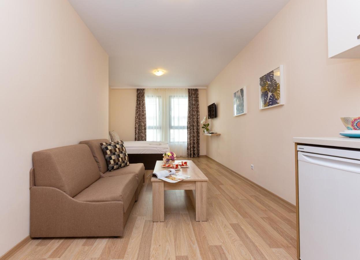 Apartments Flora Burgas City Exterior foto
