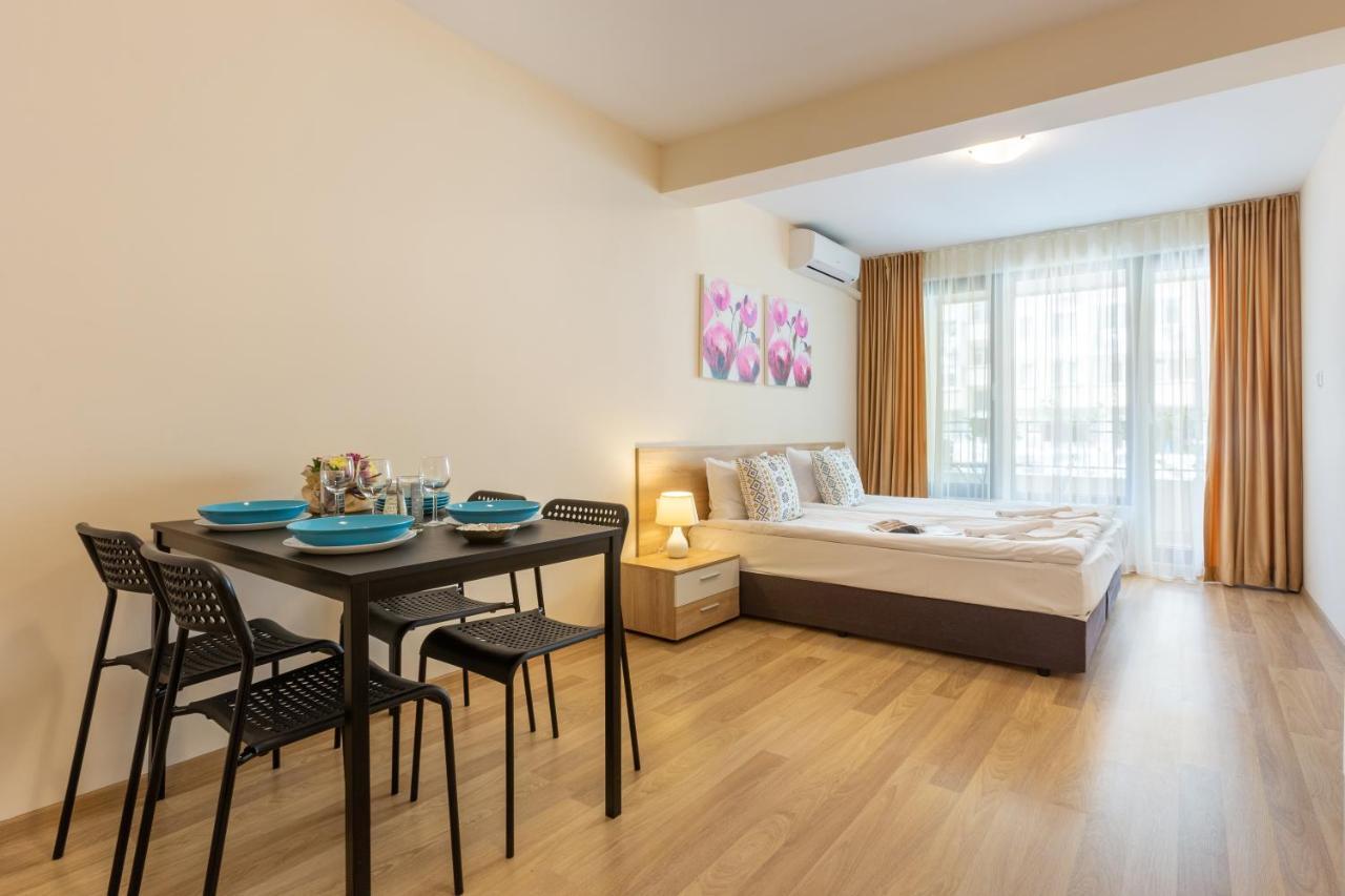 Apartments Flora Burgas City Exterior foto