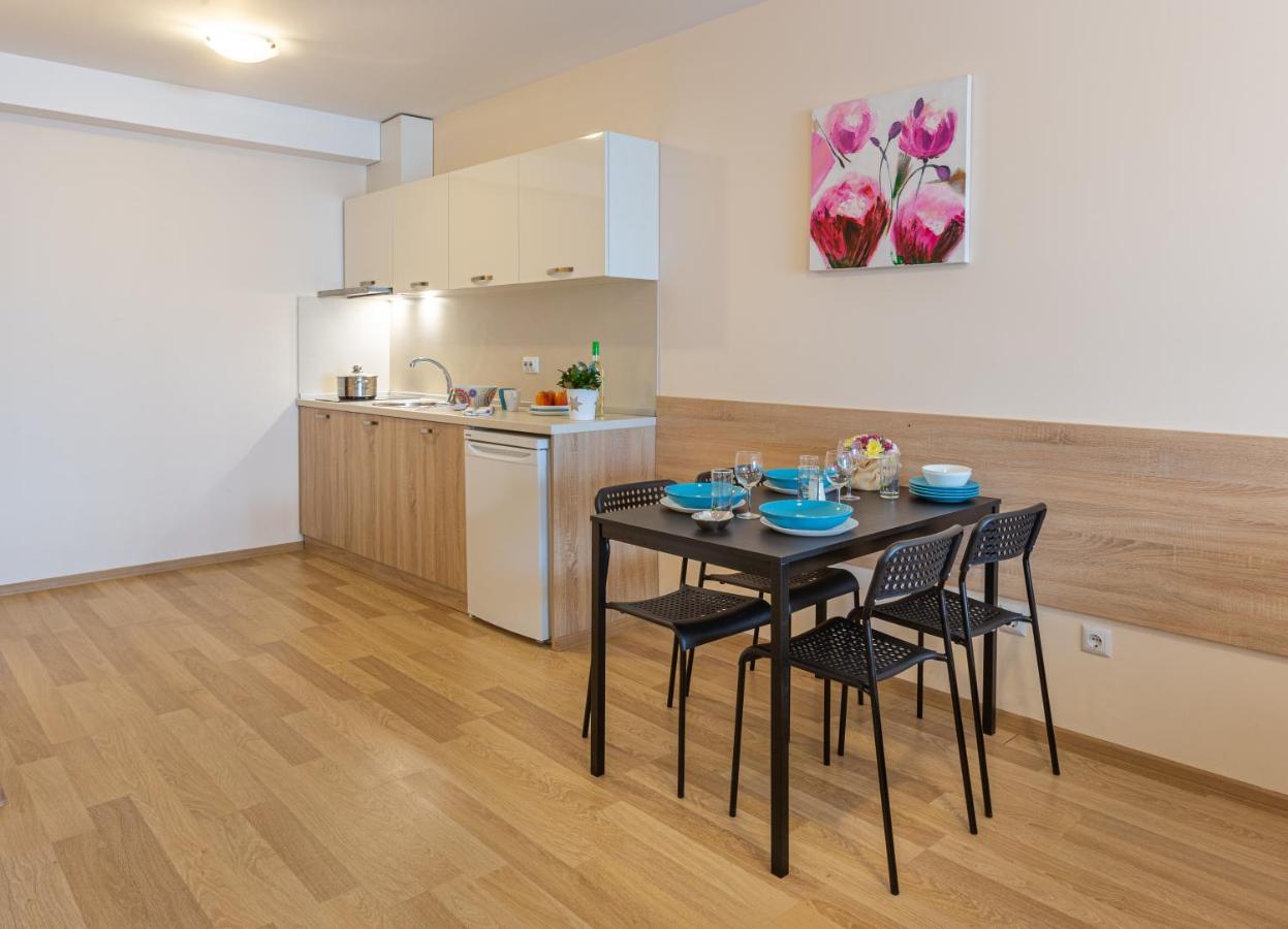 Apartments Flora Burgas City Exterior foto