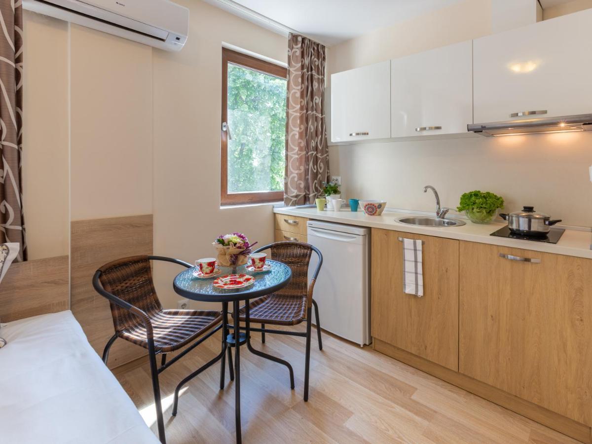 Apartments Flora Burgas City Exterior foto