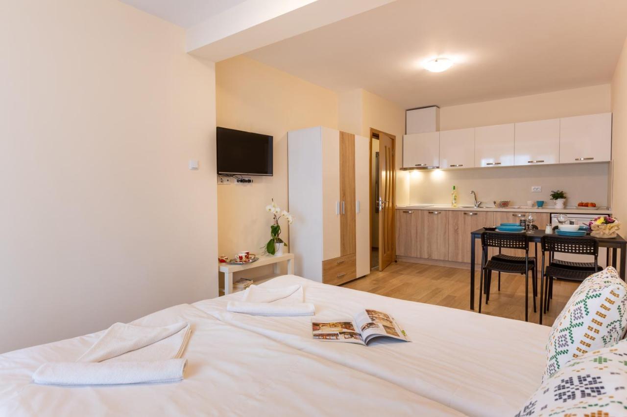 Apartments Flora Burgas City Exterior foto