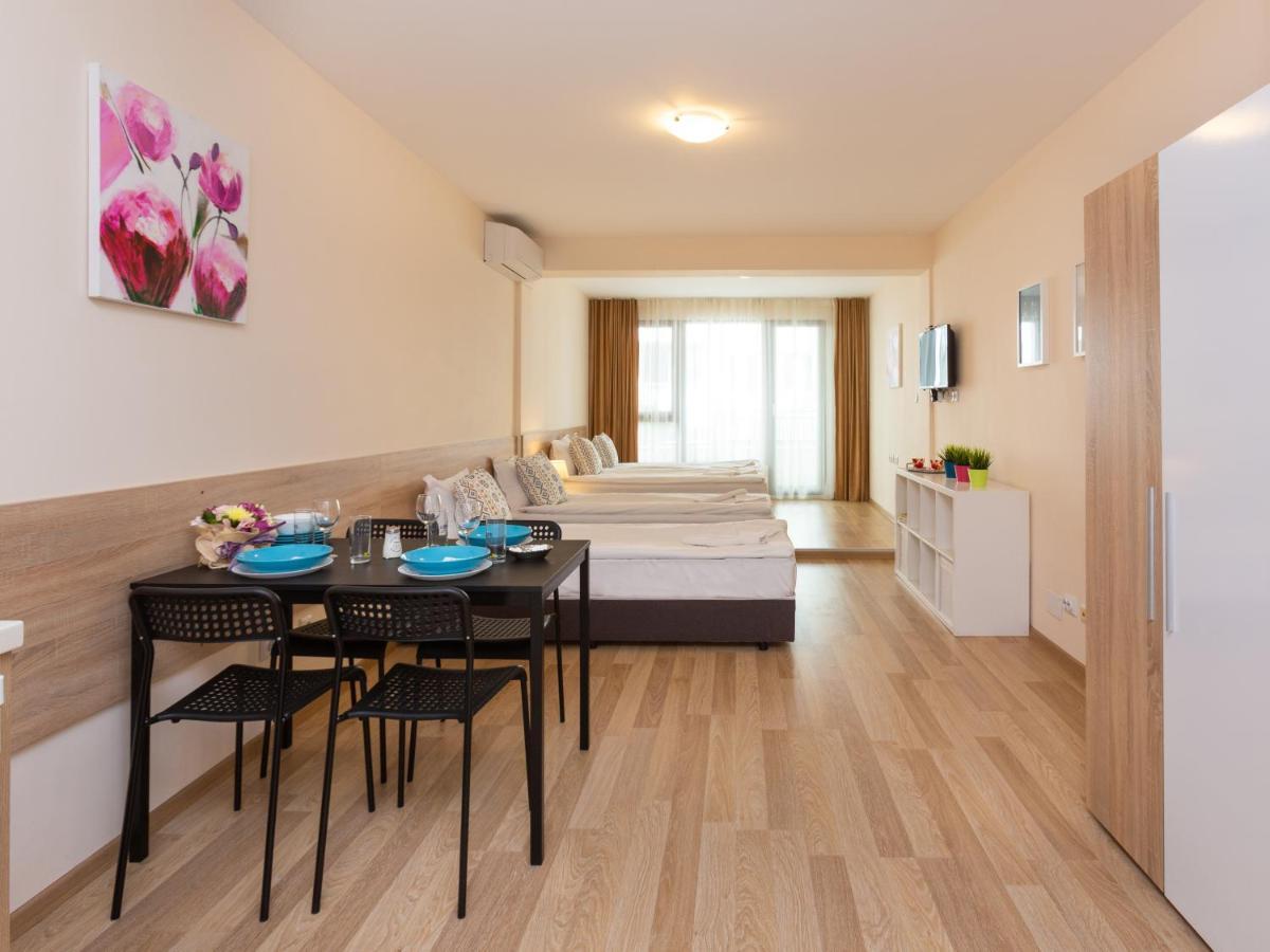 Apartments Flora Burgas City Exterior foto