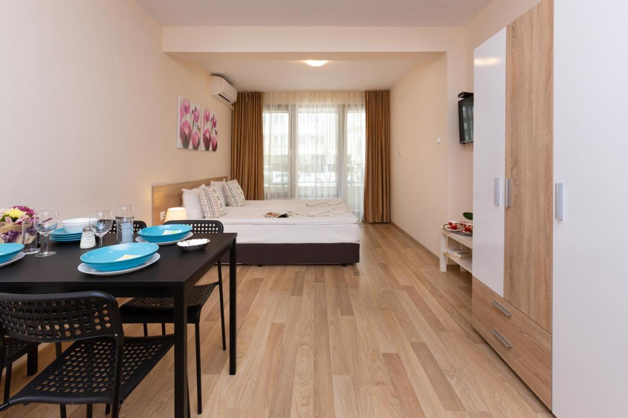 Apartments Flora Burgas City Exterior foto