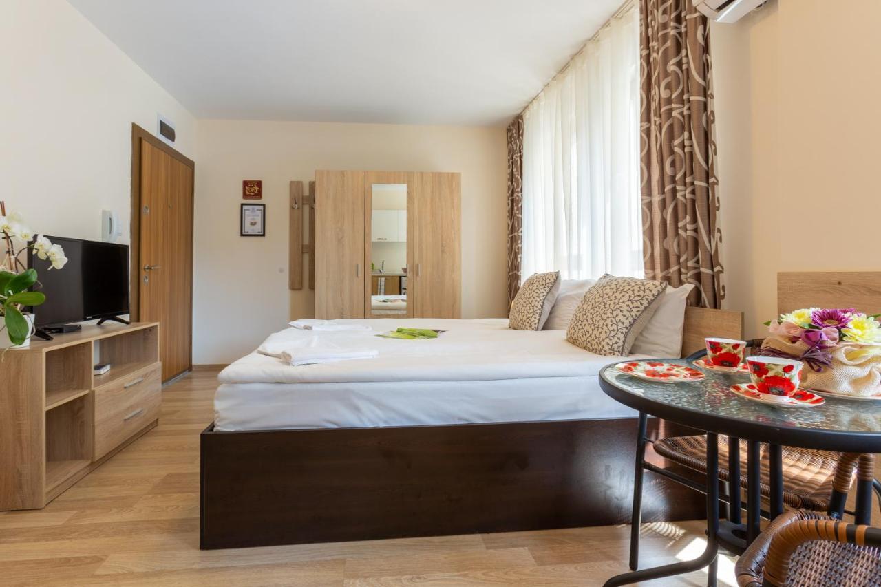 Apartments Flora Burgas City Exterior foto