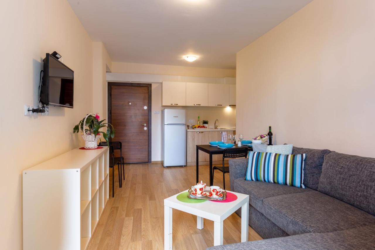 Apartments Flora Burgas City Exterior foto