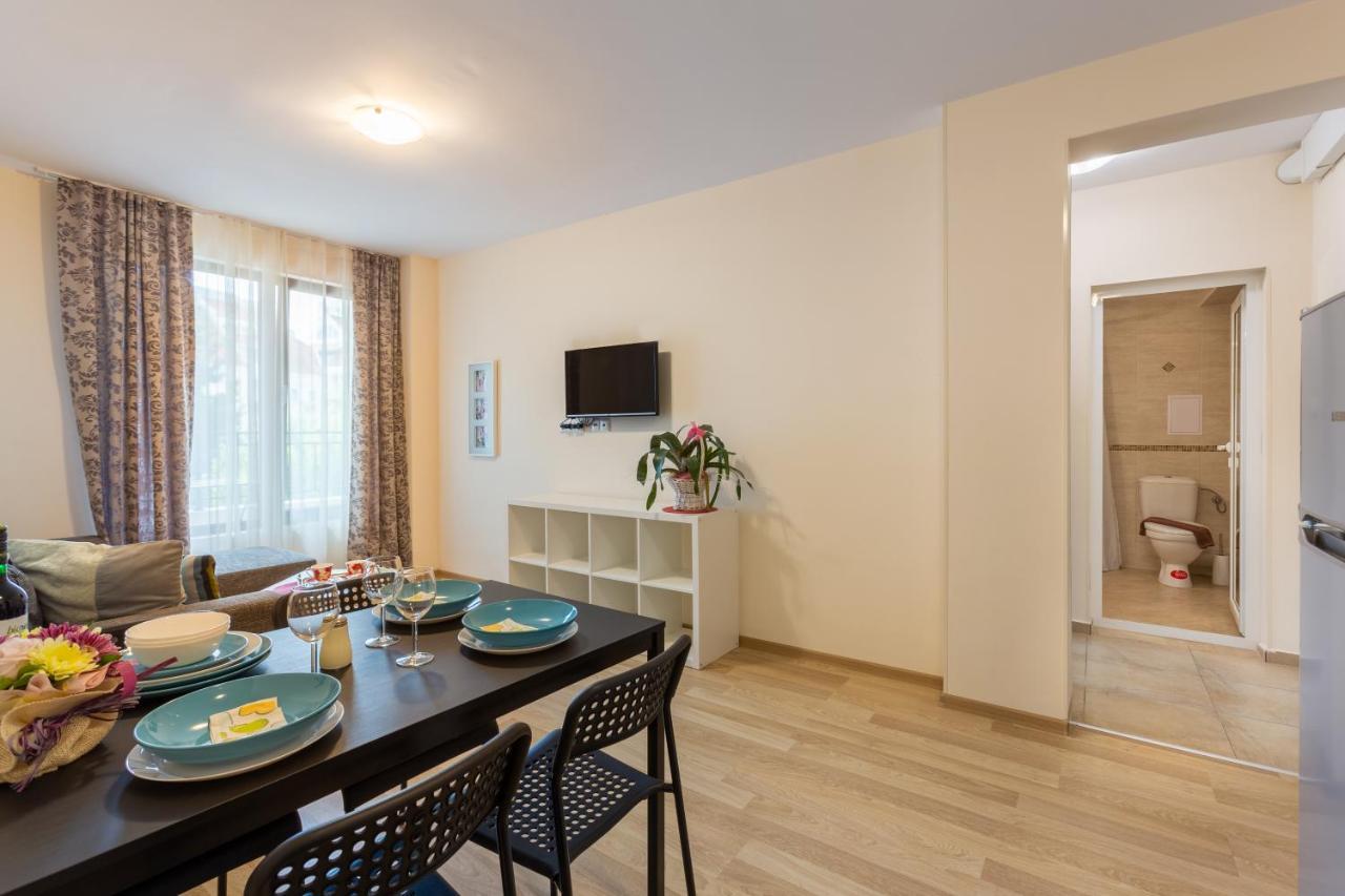 Apartments Flora Burgas City Exterior foto